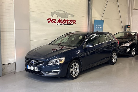 Volvo V60 2 of 23