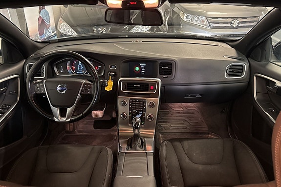 Volvo V60 15 of 23