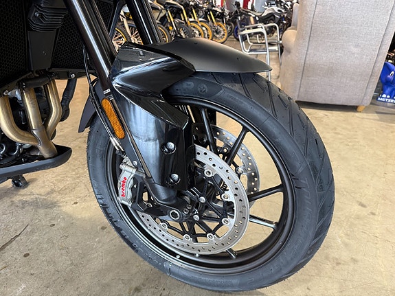 Triumph Tiger 900 GT PRO #Endast 190mil & 1 ägare# 7 of 12