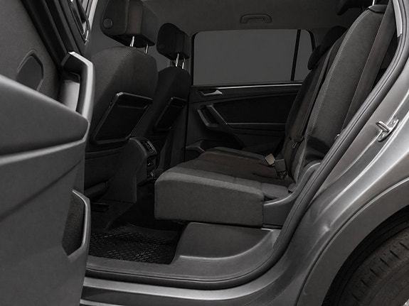 Volkswagen Tiguan Allspace 18 of 25