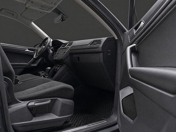 Volkswagen Tiguan Allspace 16 of 25