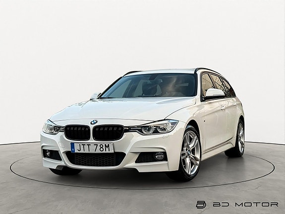 BMW 320i 8 of 17