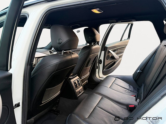 BMW 320i 17 of 17
