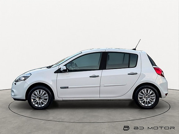Renault Clio 2 of 16