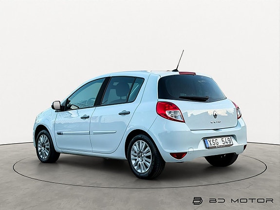 Renault Clio 7 of 16