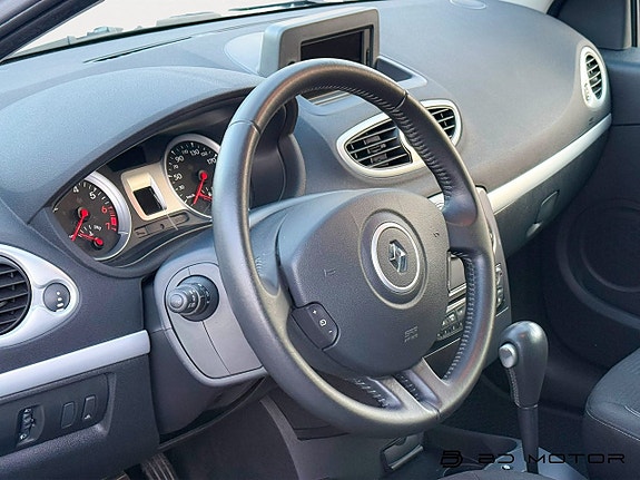 Renault Clio 10 of 16