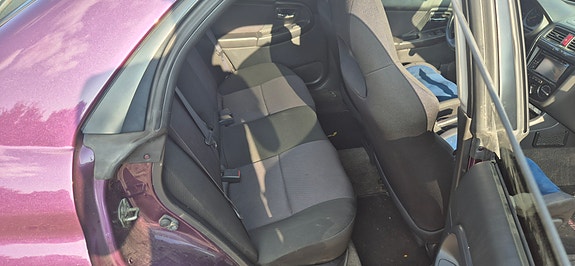 Subaru Impreza 10 of 10
