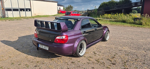 Subaru Impreza 4 of 10