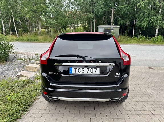 Volvo XC60 3 of 11