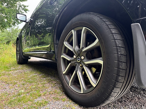 Volvo XC60 8 of 11