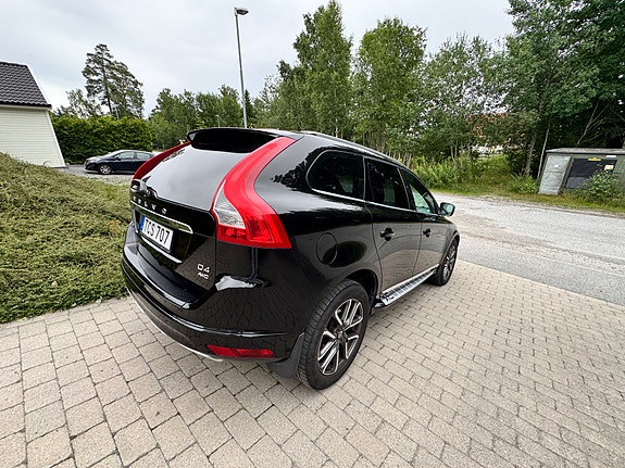 Volvo XC60 5 of 11