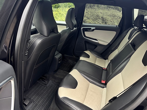 Volvo XC60 11 of 11