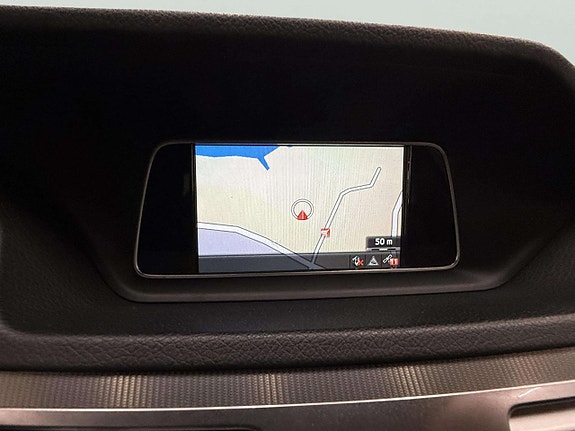 Mercedes-Benz E220 19 of 21