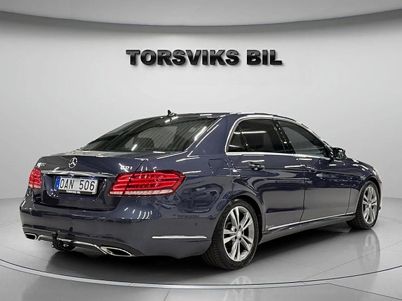 Mercedes-Benz E220 6 of 21