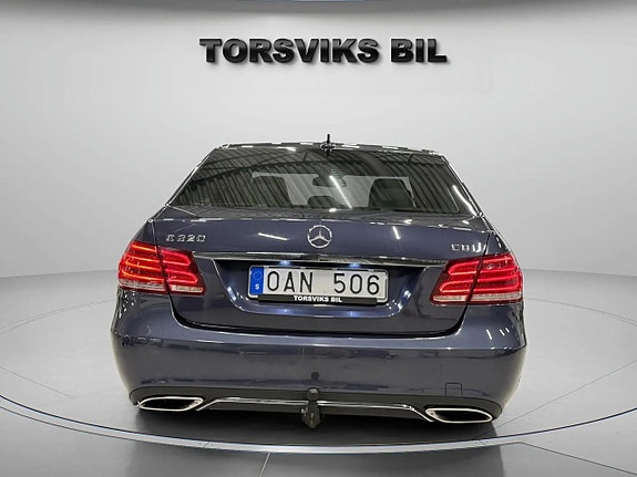 Mercedes-Benz E220 5 of 21