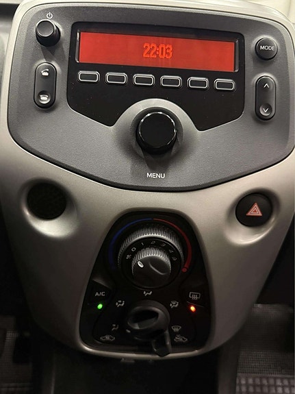 Peugeot 108 18 of 25