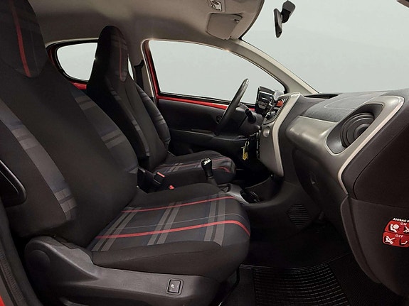 Peugeot 108 14 of 25