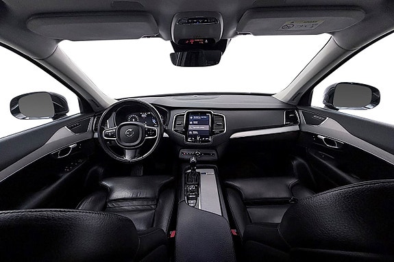 Volvo XC90 17 of 30