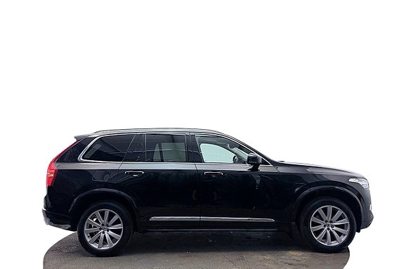 Volvo XC90 5 of 30