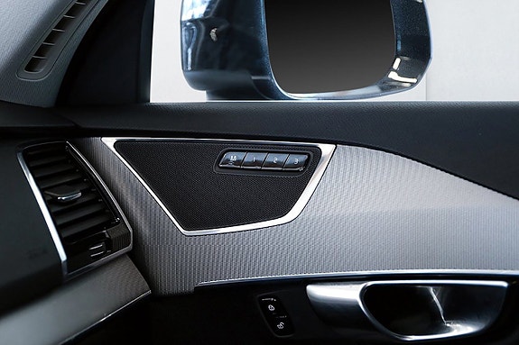 Volvo XC90 15 of 30