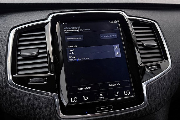 Volvo XC90 28 of 30