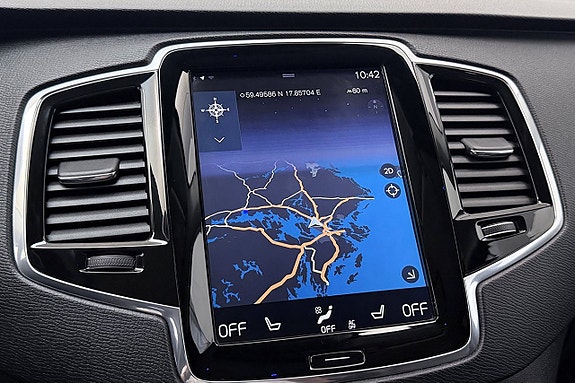 Volvo XC90 25 of 30