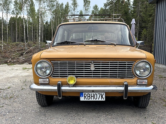 Lada 1200 2 of 5