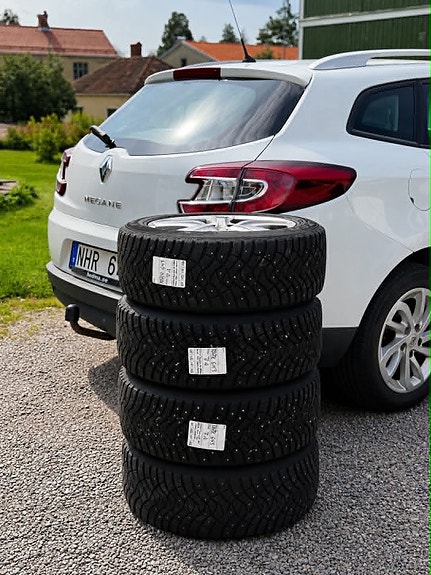 Renault Megane III 4 of 6
