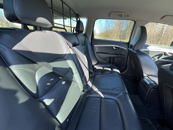 Volvo XC70 5 of 5