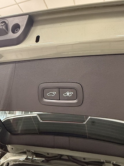 Volvo XC40 20 of 20