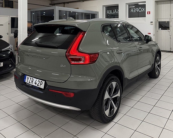 Volvo XC40 3 of 20
