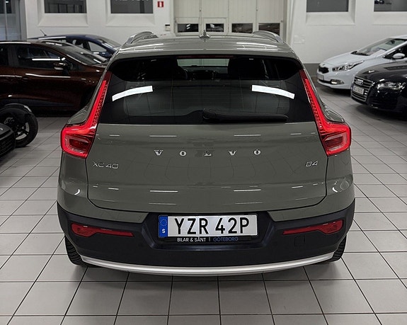 Volvo XC40 4 of 20