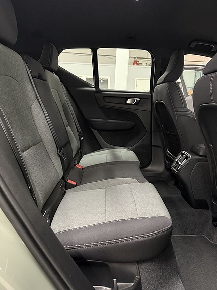 Volvo XC40 18 of 20
