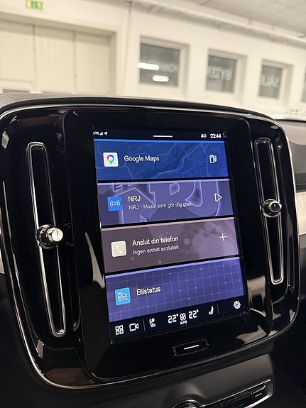 Volvo XC40 12 of 20
