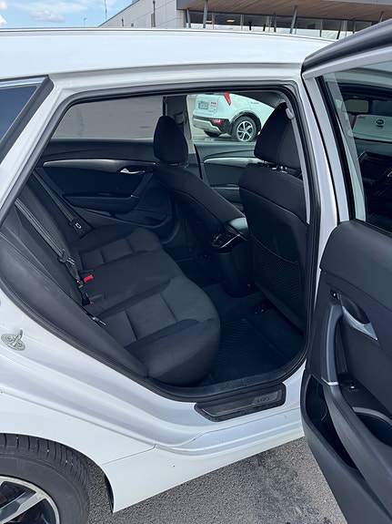 Hyundai i40 11 of 15