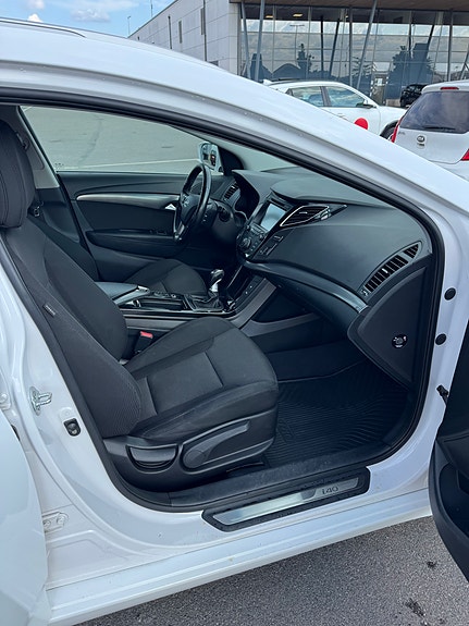 Hyundai i40 13 of 15