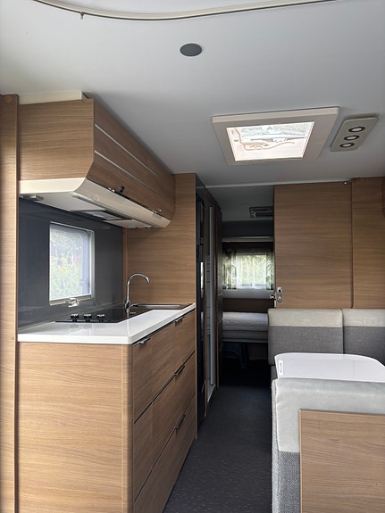 Adria Adora 673pk ac, mover, tält. 3 of 14