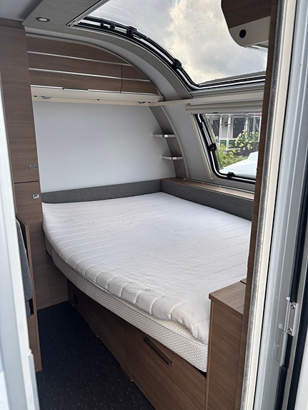 Adria Adora 673pk ac, mover, tält. 4 of 14