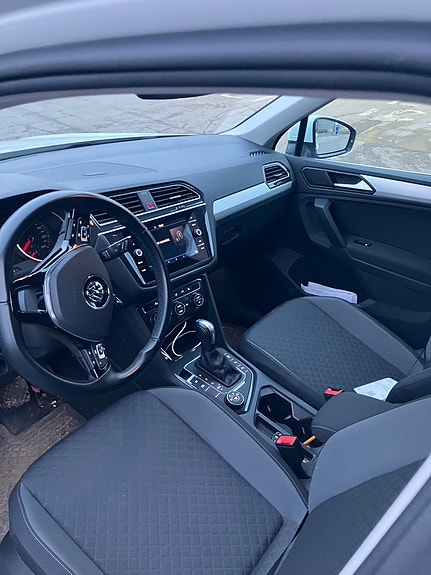 Volkswagen Tiguan 10 of 16
