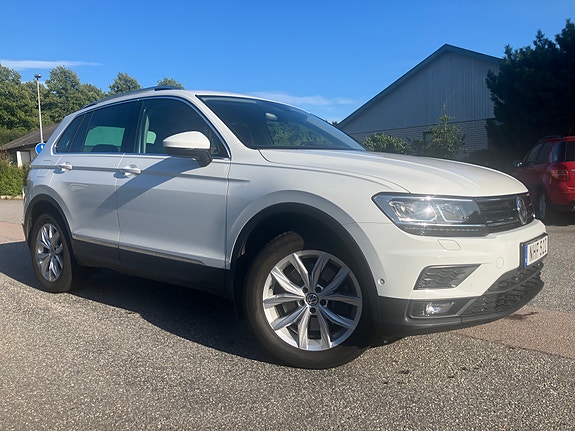 Volkswagen Tiguan 5 of 16