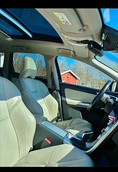 Volvo XC60 8 of 9