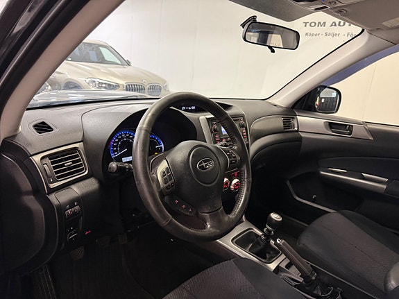 Subaru Forester 9 of 21