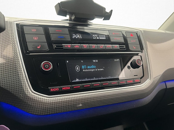 Volkswagen e-Up! 21 of 30