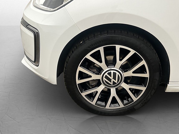Volkswagen e-Up! 27 of 30