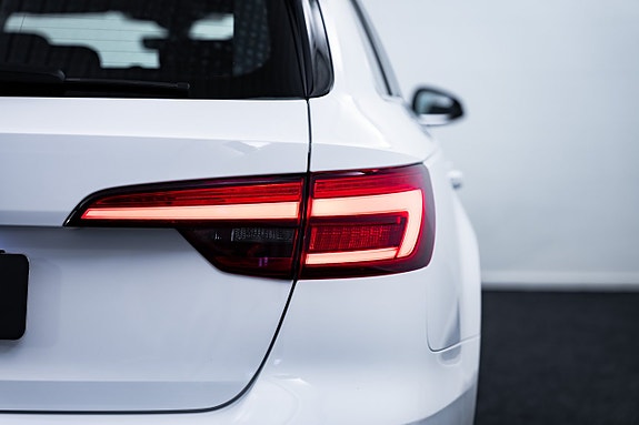 Audi A4 14 of 26