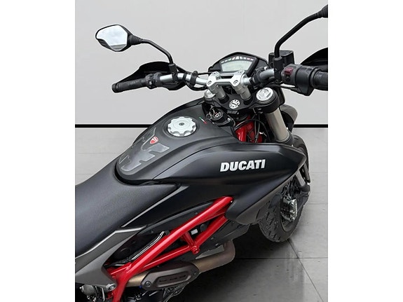 Ducati Hypermotard 821 Nyservad Kamrembytt 6 of 9