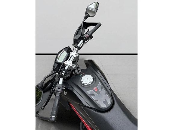 Ducati Hypermotard 821 Nyservad Kamrembytt 7 of 9