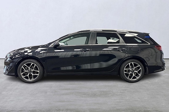 Kia Ceed 2 of 18