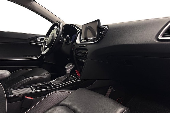 Kia Ceed 10 of 18