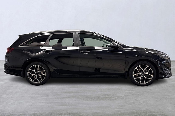 Kia Ceed 3 of 18